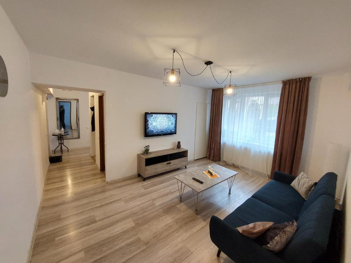 Youth Central Apartment Târgu-Mureş Eksteriør bilde