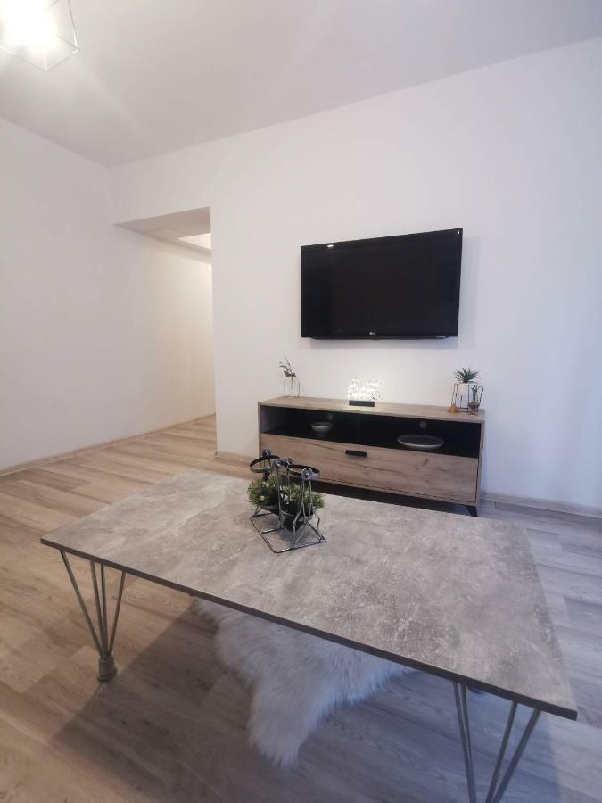 Youth Central Apartment Târgu-Mureş Eksteriør bilde