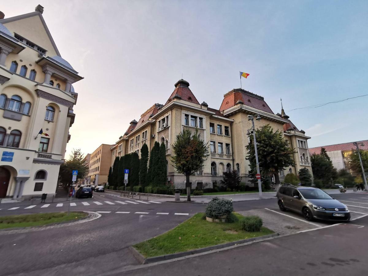 Youth Central Apartment Târgu-Mureş Eksteriør bilde